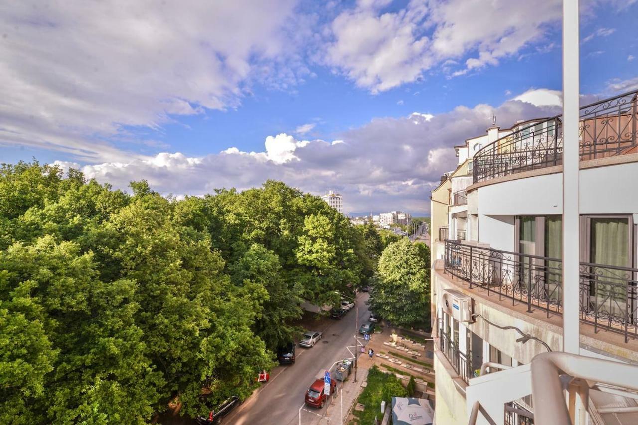 South Park, Vitosha View, 2-Bdr, 2-Bthr Apartment By Flat Mаnager Sofia Esterno foto